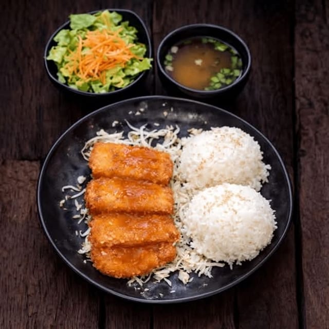 Kid's (Keiki) Spam Katsu Plate.